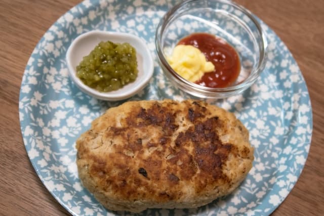 ハンバーグやコロッケなどの肉料理