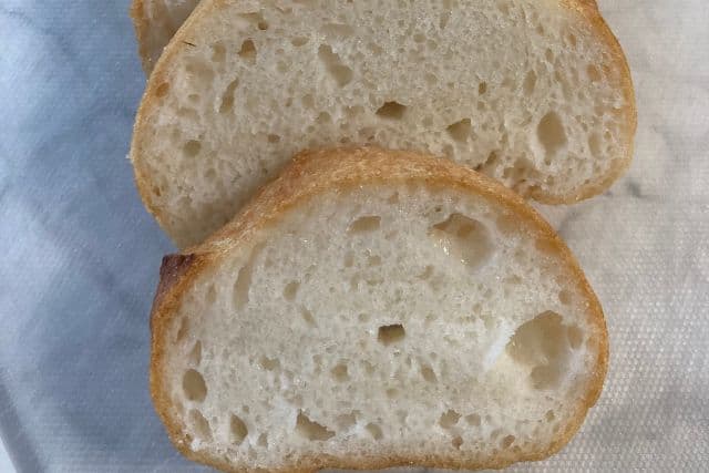 米粉パンの日持ちを劇的に延ばす！美味しく食べるための保存方法とコツ